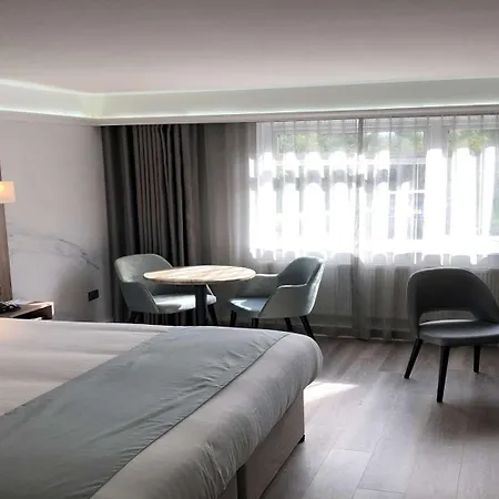 Best Western Premier Heronston Hotel & Spa-3
